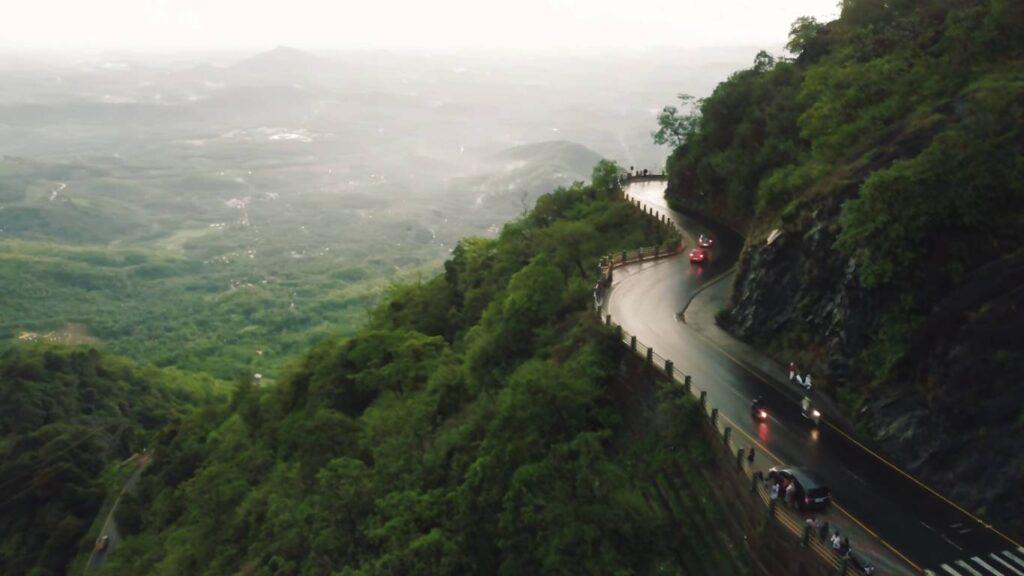 Lakkidi View Point Image