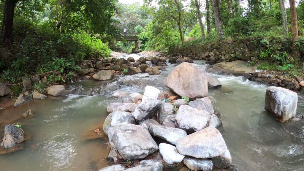 Meenmutty Waterfalls wayanad
