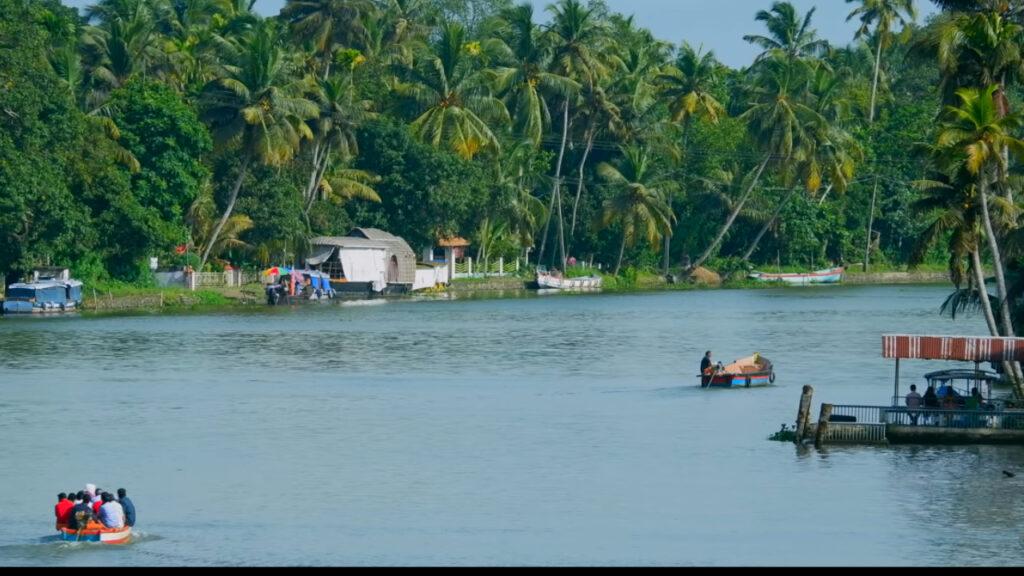 Alappuzha Photoshoot Places Boat House