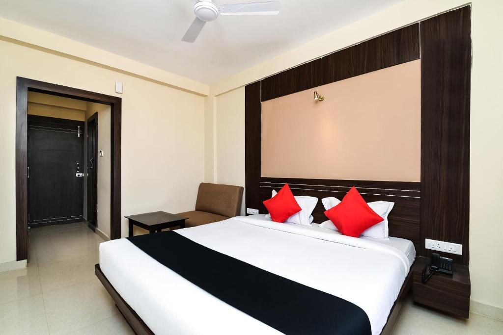 Hotels in Puri Near Sea Beach Bed room