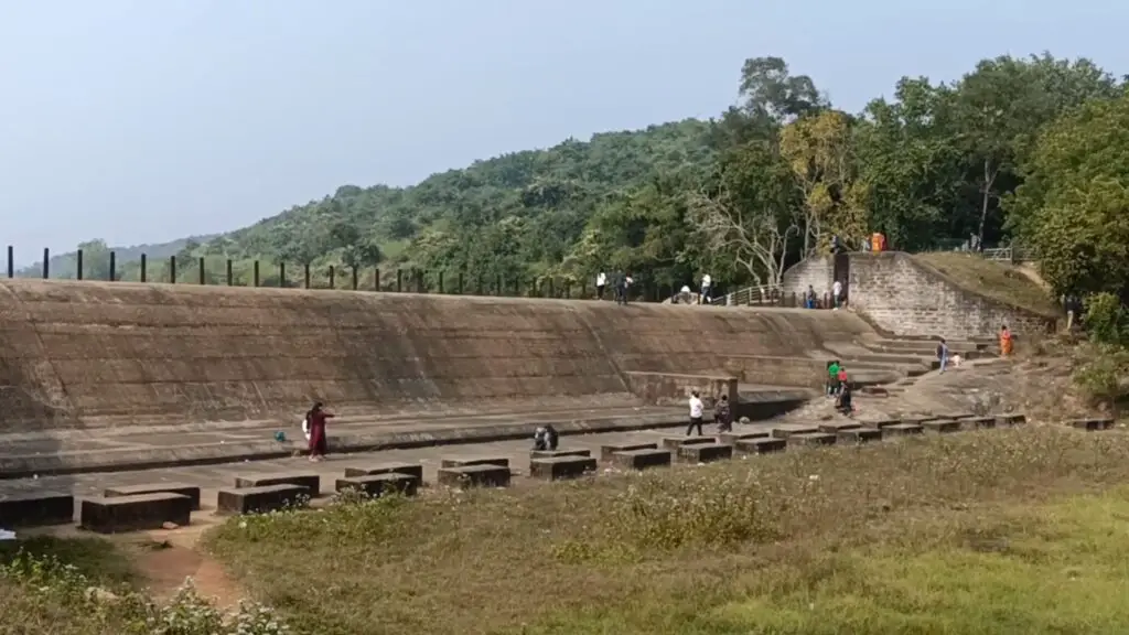 Deras Dam Image